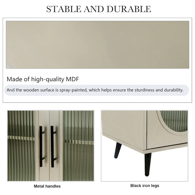 Buffet 4 portes avec portes vitrées et étagères réglables