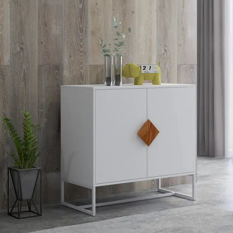 Buffet blanc à 4 portes avec poignées carrées en bois et cadre en fer