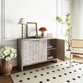 Buffet bas 3 portes avec motif hexagonal en bois naturel