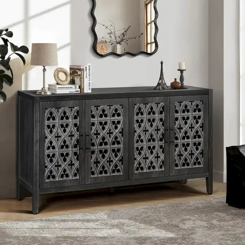 Buffet antique noir à quatre portes en bois ajouré avec détails floraux