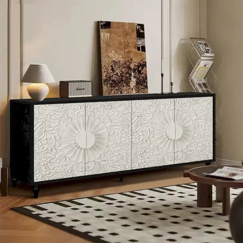 Buffet vintage noir et blanc avec portes sculptées design élégant